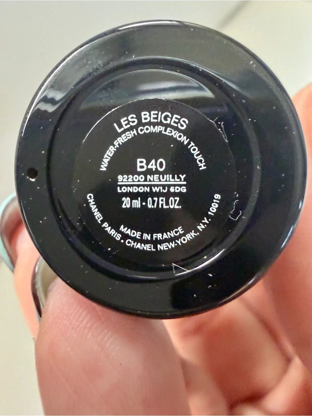 CHANEL Les Beiges Water-Fresh Complexion Touch - Warm Brown